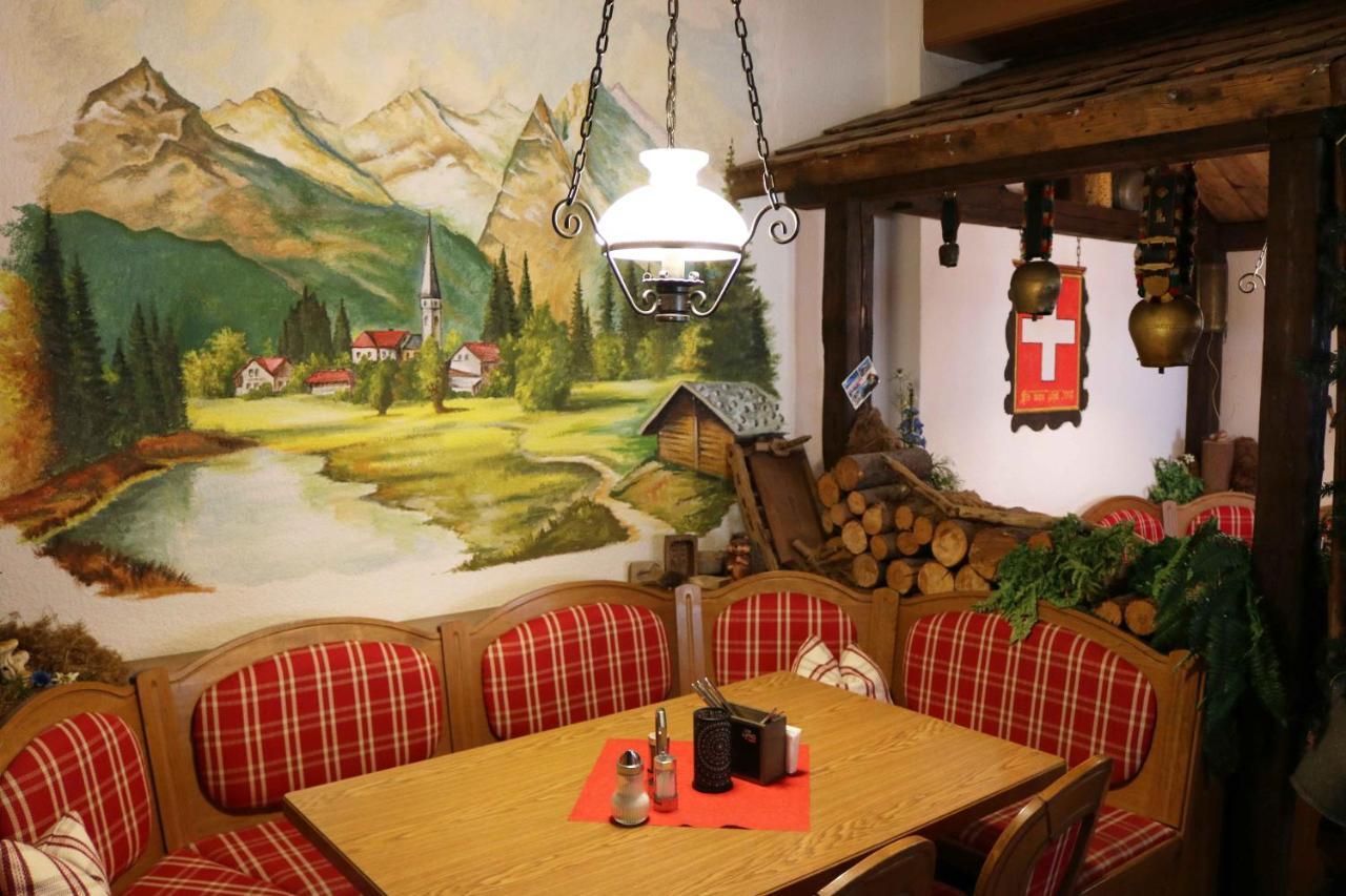 Landhotel Zum Hirsch Unterweissbach Bagian luar foto