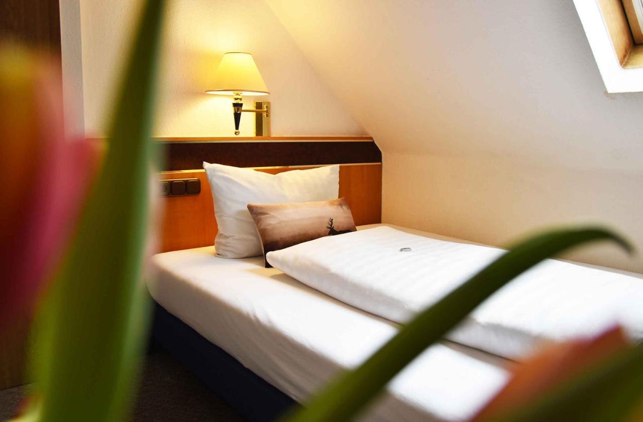 Landhotel Zum Hirsch Unterweissbach Bagian luar foto