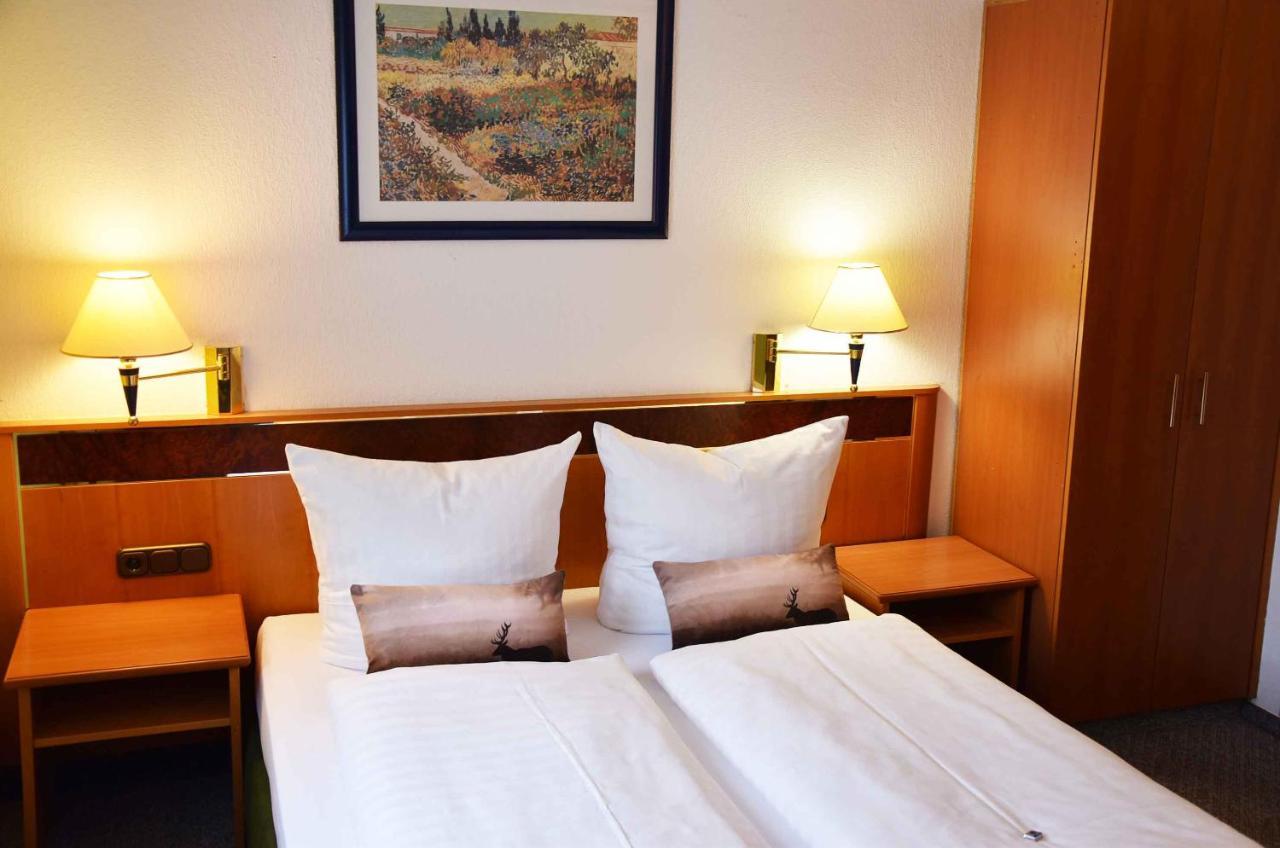 Landhotel Zum Hirsch Unterweissbach Bagian luar foto